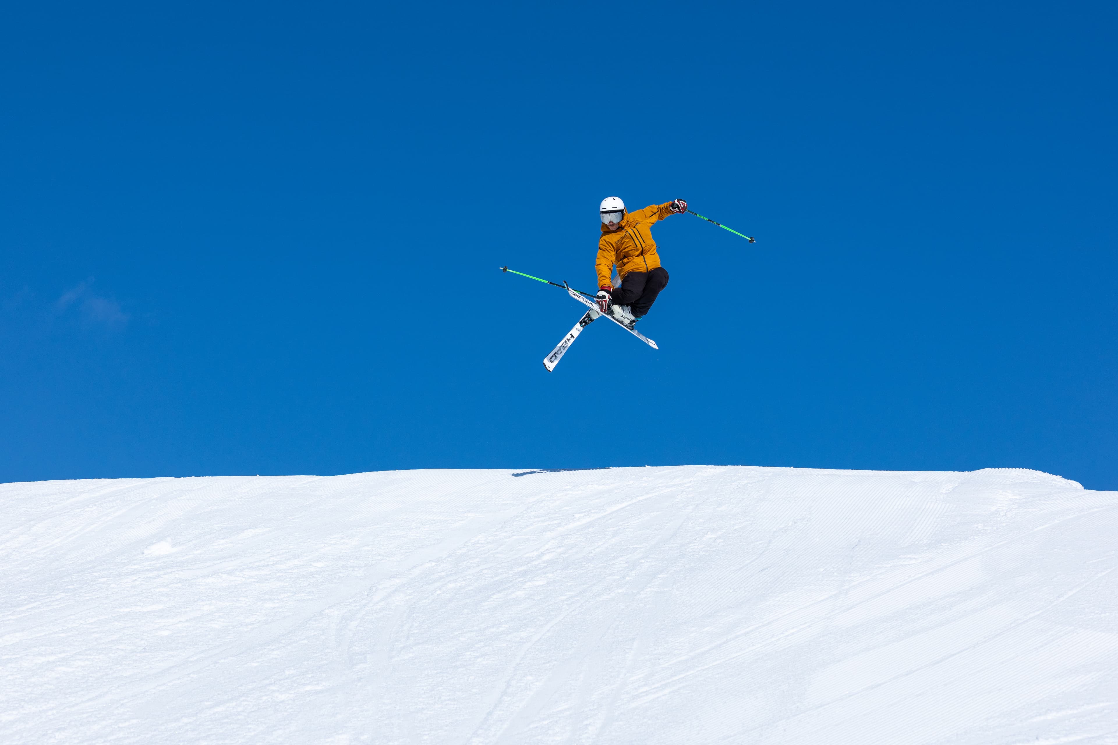 Ski lesson and jump in Crans-Montana