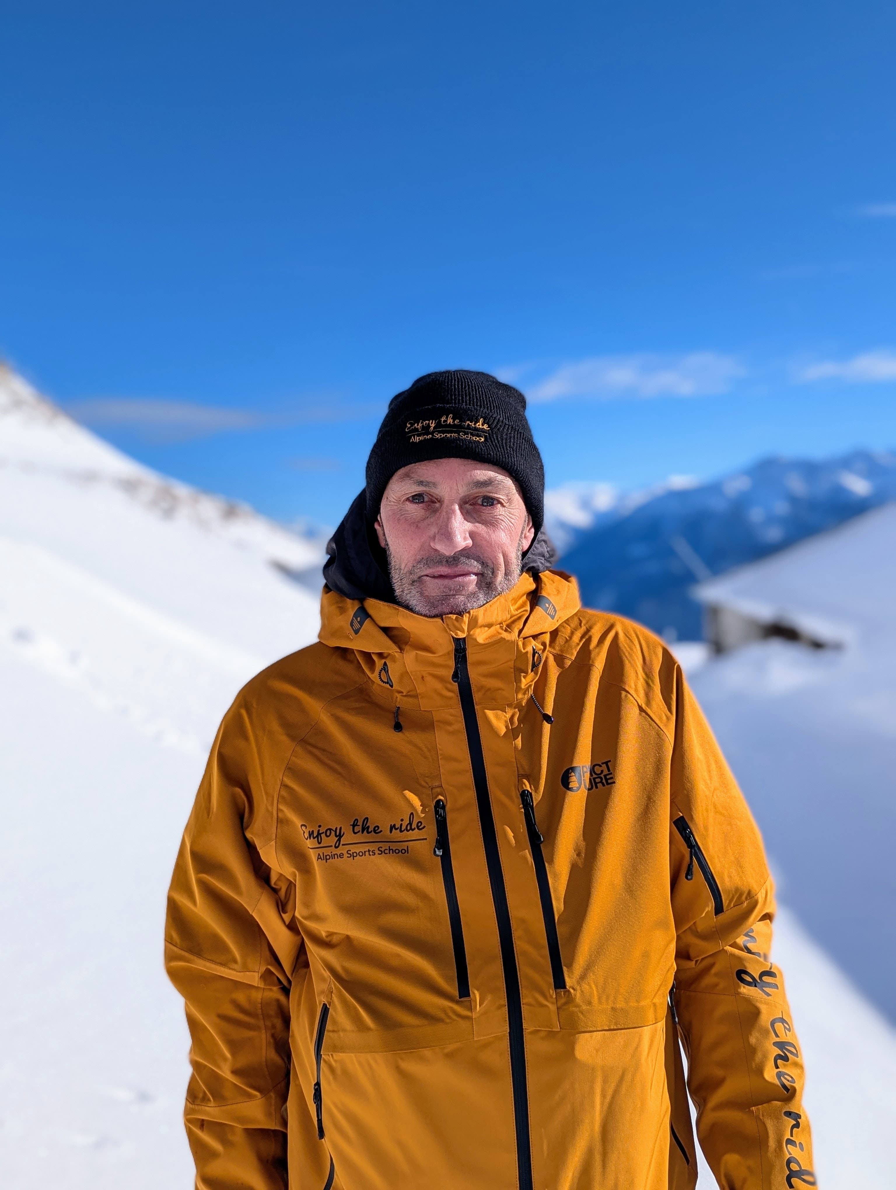 Joerg Romang, ski instructor at Enjoy the ride ski and snowboard school Crans-Montana